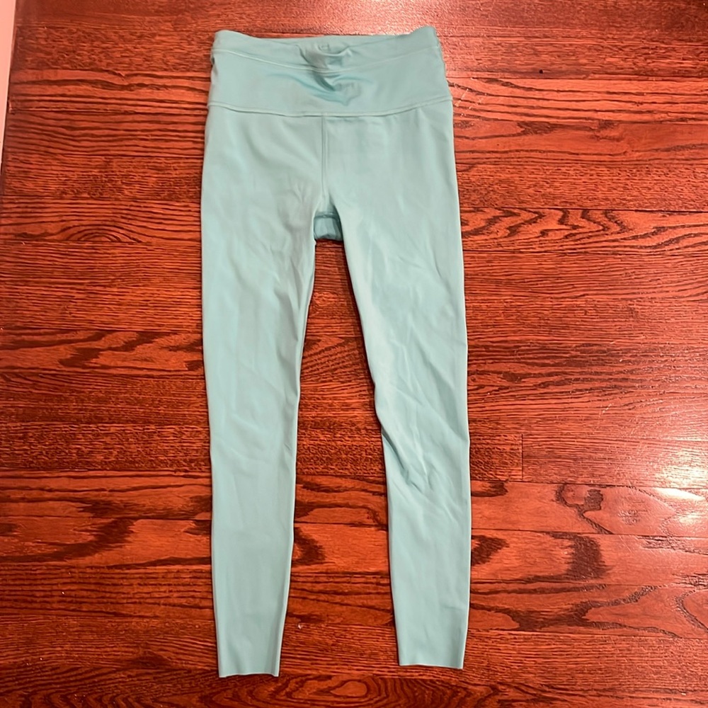 Athleta Accelerated 7/8 Tight leggings